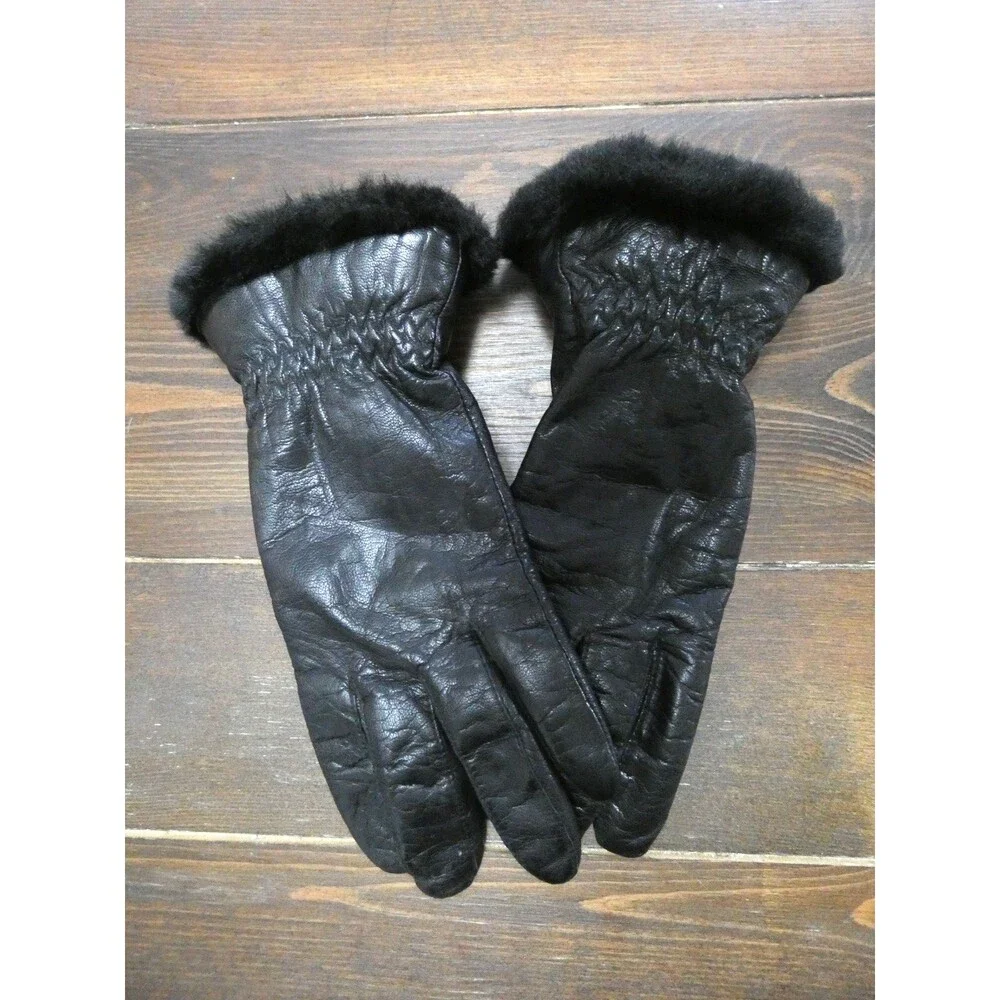 VTG Fownes Women's 8 Black Leather Gloves Faux Fur Lined Cuffs Wrist Length Chic